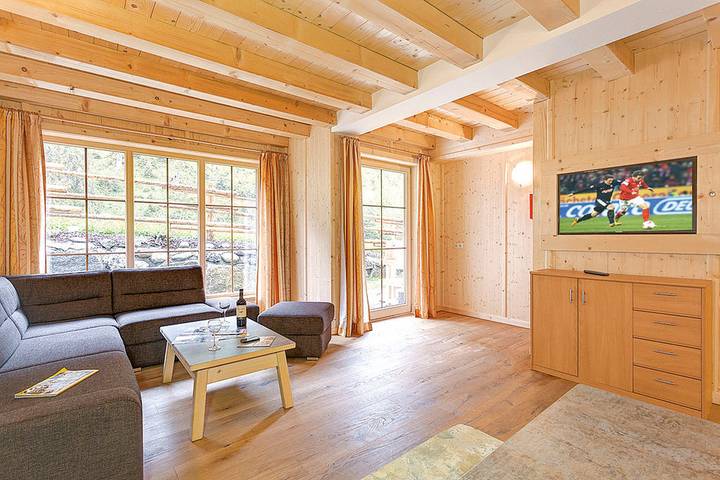 Ferienhaus für 10 Personen, mit Terrasse und Sauna sowie Ausblick in Tux - 3