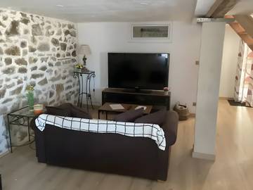Vacation Rental for 4 Guests in Saint-Romain (Puy-de-Dôme), Livradois-Forez Regional Nature Park, Picture 1
