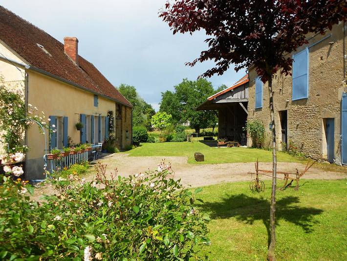 Gîte pour 8 personnes, avec terrasse et jardin