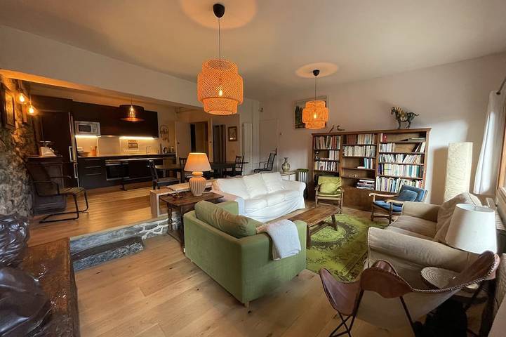 Casa rural para 9 personas, con jardín y balcón, Se admiten mascotas - 1