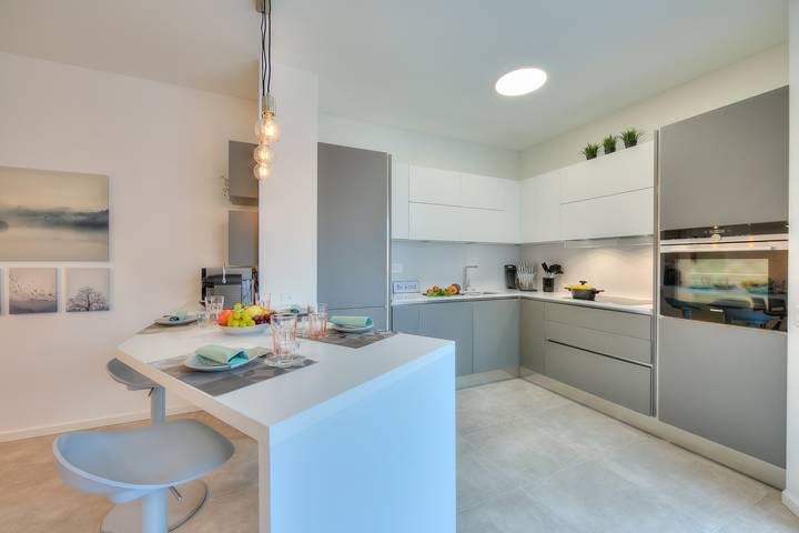 Ganze Wohnung, Quadrifoglio Apartment with Terrace in Lugano, Luganersee