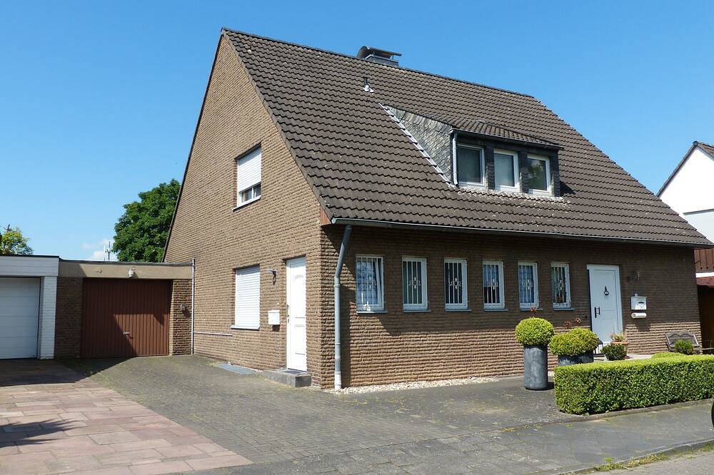 Ganze Wohnung, Kleine Ferienwohnung nahe Düsseldorf Flughafen/Messe in ländlicher Umgebung in Meerbusch, Niederrhein