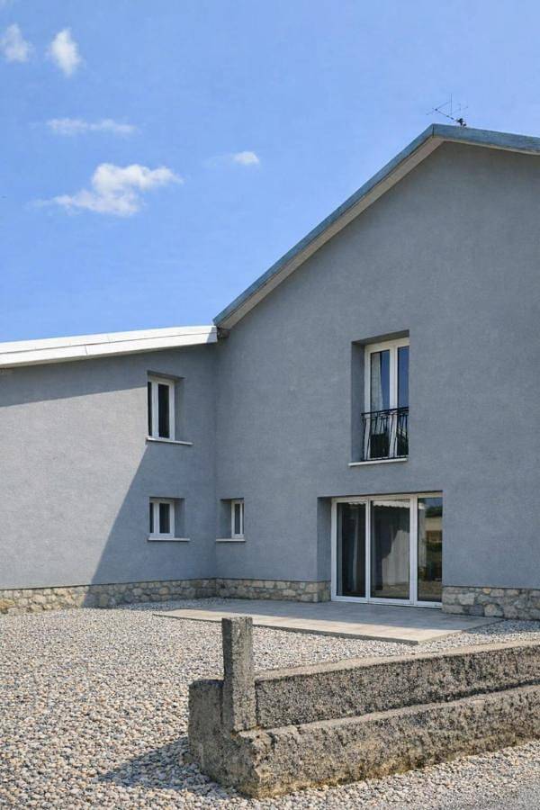 Location de vacances pour 6 personnes, avec terrasse à Condé-Northen