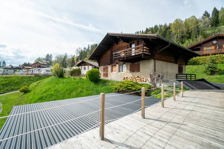 Gîte pour 8 personnes, avec Balcon et Balcon/Terrasse ainsi que Terrasse et Jardin à Gryon - 4