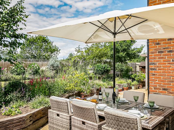 Log cabin for 10 people, with garden in Nottinghamshire