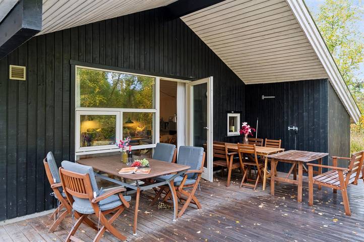 Ferienhaus für 6 Personen, mit Terrasse und Whirlpool - 1