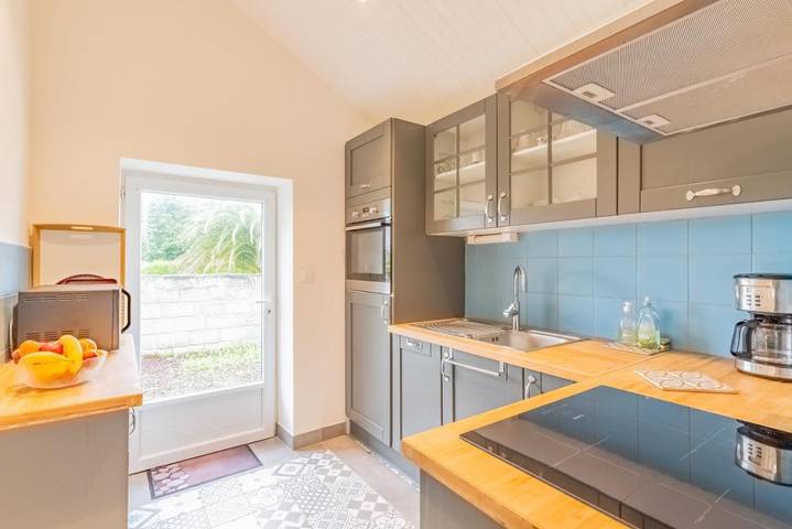 Location de vacances pour 5 personnes, avec Terrasse ainsi que Jardin et Vue dans Landrellec - 2