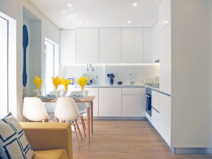 Entire apartment, 'Brand New Estrela Stylish Flat' Apartment with Wi-Fi and Air Conditioning in Lisbon, Costa de Lisboa