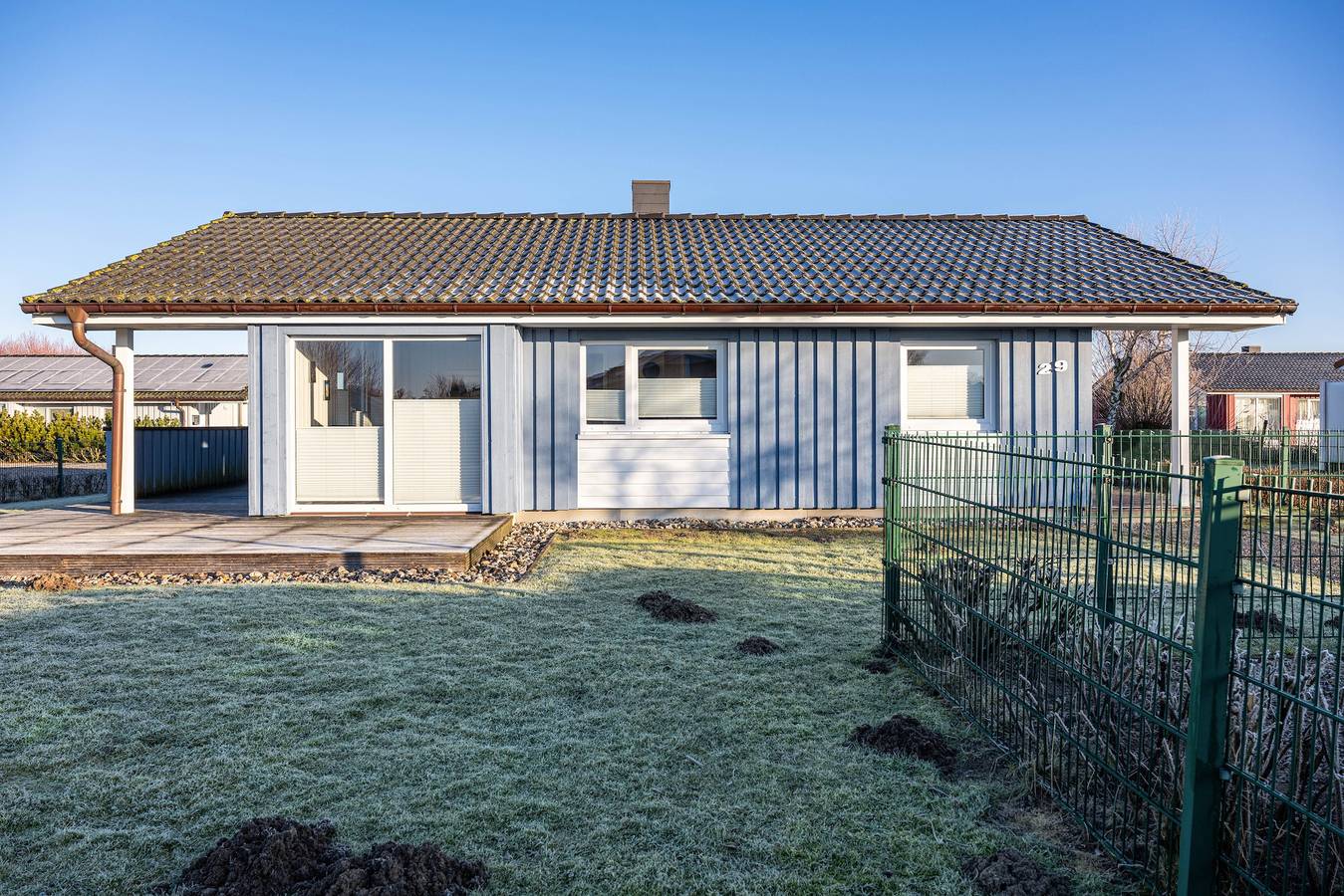 Ganze Wohnung, Ferienwohnung 'Ferienhaus Aquamarin' mit privater Terrasse und privatem Garten in Wesselburenerkoog, Nordseeküste