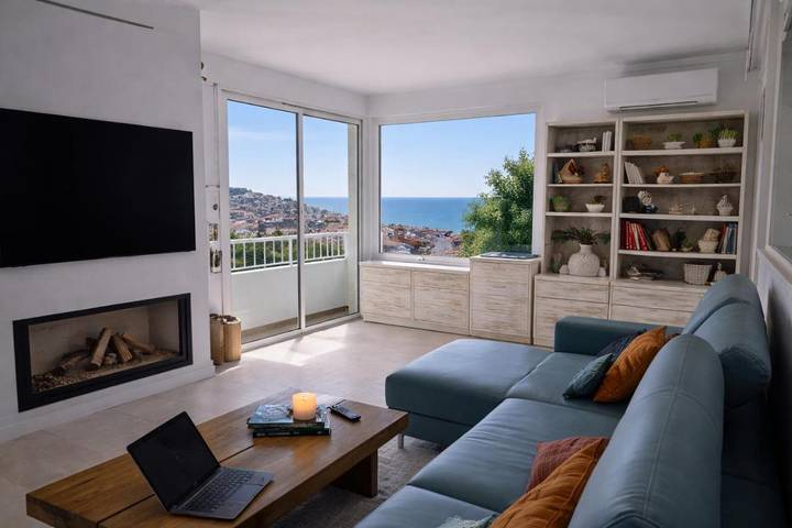 Chalet para 7 personas, con Balcón y Jacuzzi además de Terraza y Jardín en Alt Empordà - 2