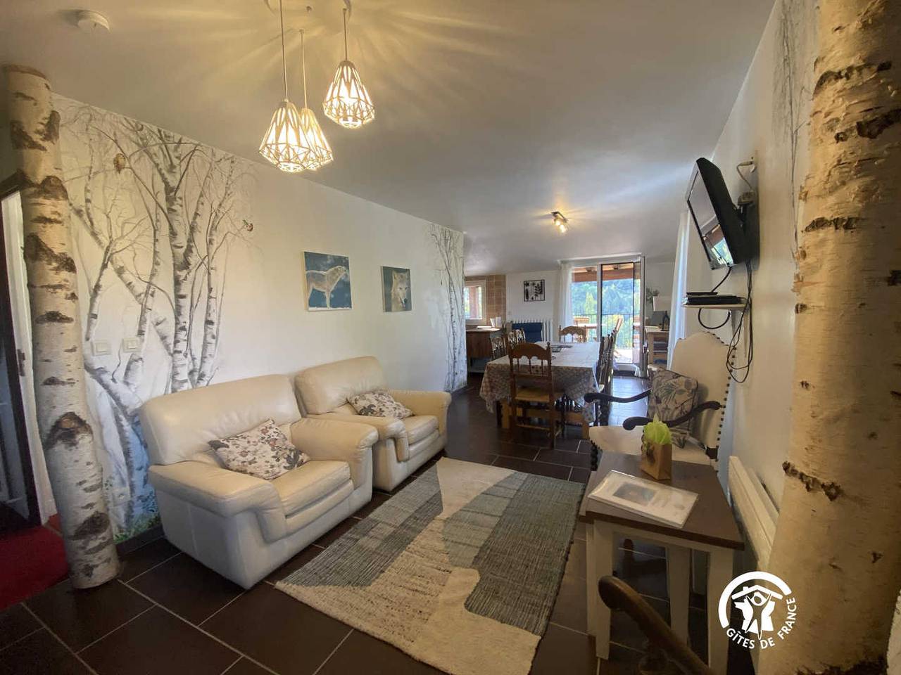 Montserrat Figueras in Llo, Parque Natural Regional de los Pirineos Catalanes