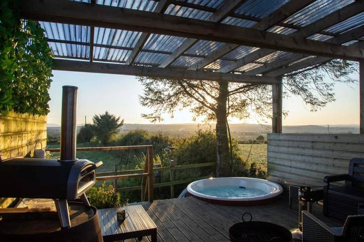 Camping para 4 personas, con jardín además de vistas y terraza, Se admiten mascotas en Irlanda