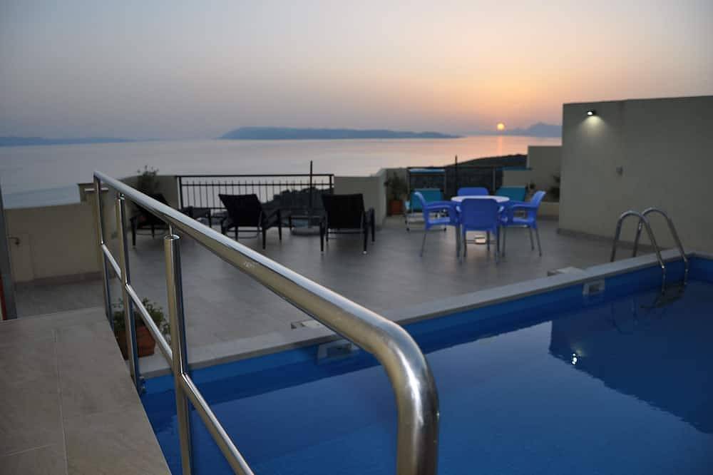 Luxury Villa With Stunning Views, Private Pool, Private Tennis Court, Mini Golf in Podgora, Rivera de Makarska