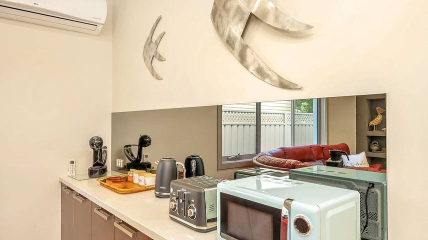 Holiday home for 16 people, with garden and terrace in Jervis Bay