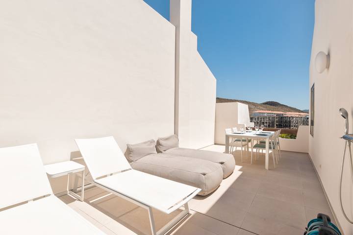 Colinas-Tahona 3.3 Penthouse Pool View & Jacuzzi 2 in Palm-Mar, Arona 