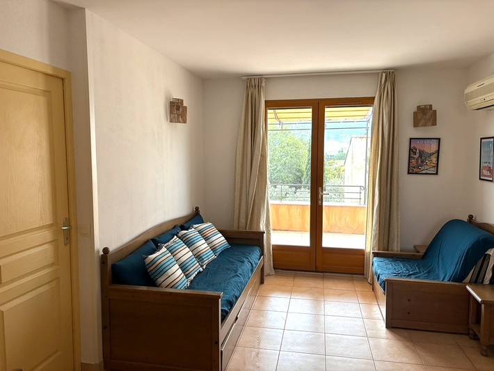 Gîte pour 4 personnes, avec piscine et terrasse, animaux acceptés à Belgodère - 2