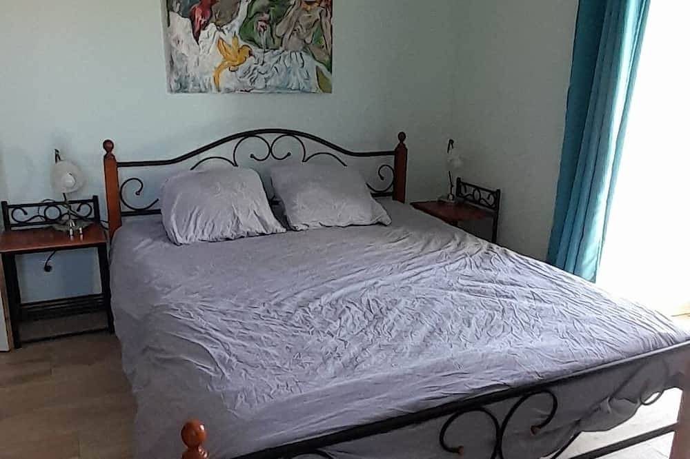 Large character house Pets welcome at no extra charge in Lormes, Naturpark Morvan