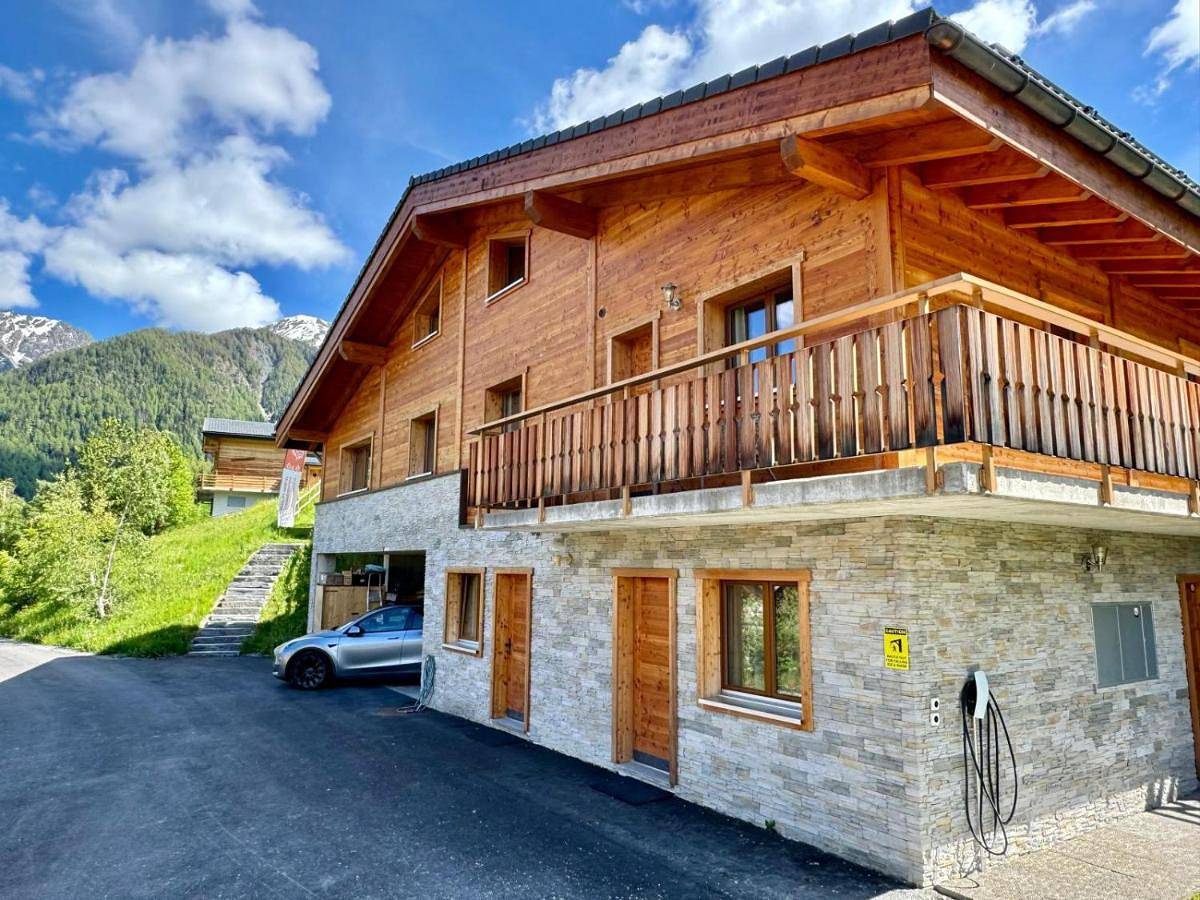 La Tzoum'hostel in Villy VS, Riddes