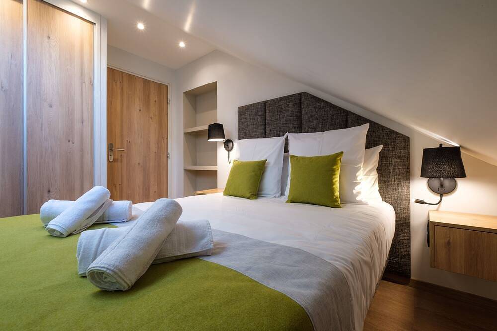 Ganze Wohnung, T3 spacieux à proximité des Thermes et du centre in Lons-le-Saunier, Jura