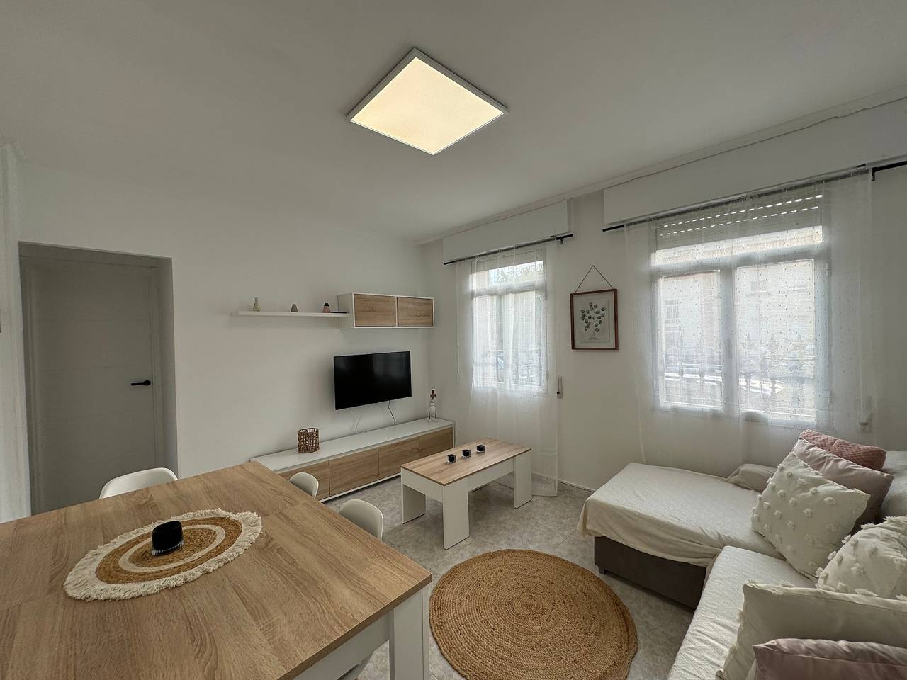 Entire apartment, Apartment '6 Pax ·2 Double Rooms · A400m Beach' with Wi-Fi and Air Conditioning in Cedeira, Galician Coast