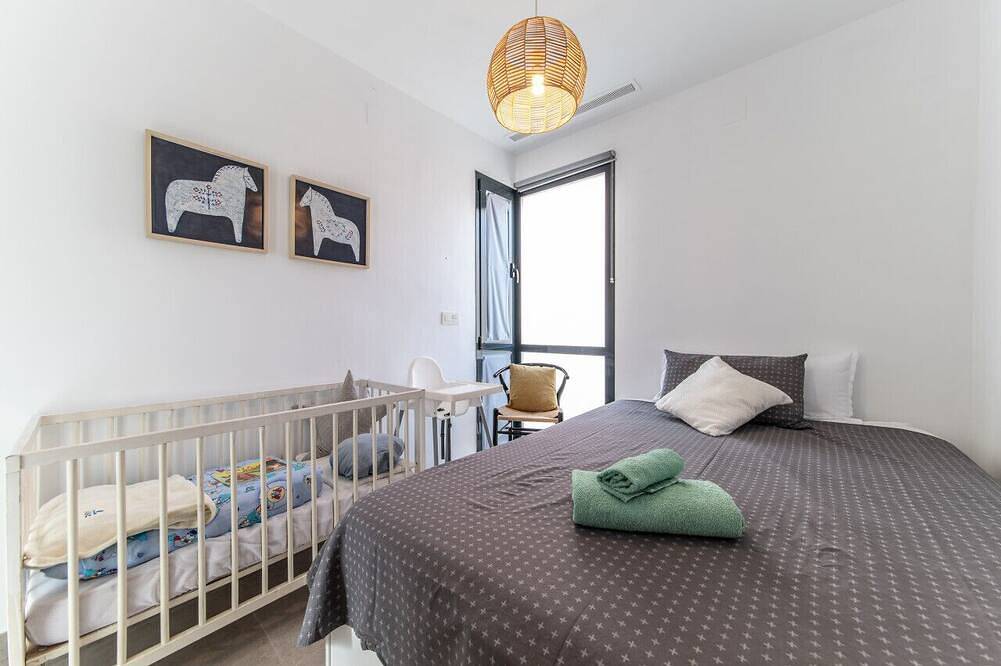 Entire apartment, Villa Armonía, with private heated pool - by Oyoostays in Daya Nueva, Costa Blanca