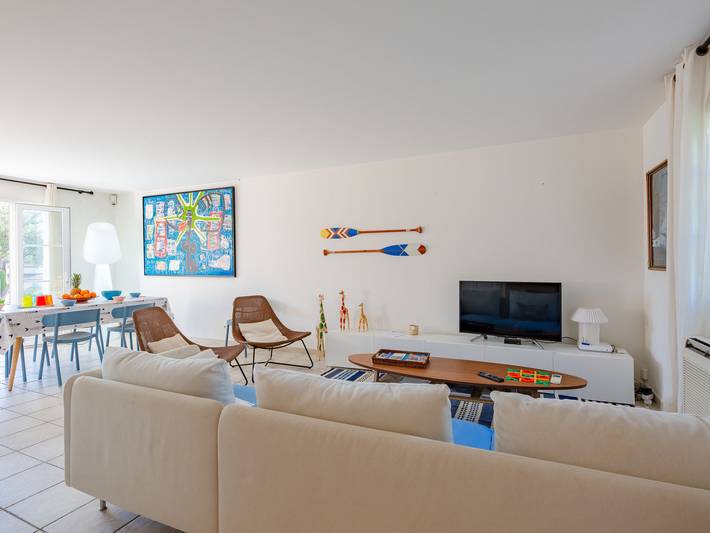 Location de vacances pour 6 personnes, avec terrasse ainsi que bassin pour enfant et jardin à Gassin - 4