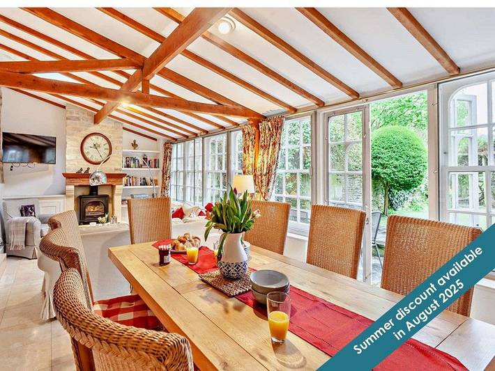 Log cabin for 8 people in Bath