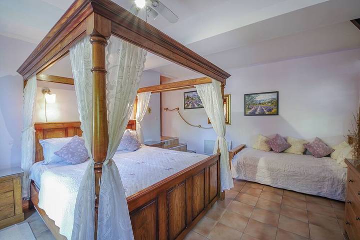 Location de vacances pour 15 personnes, avec sauna et jardin, animaux acceptés à Thénac - 2