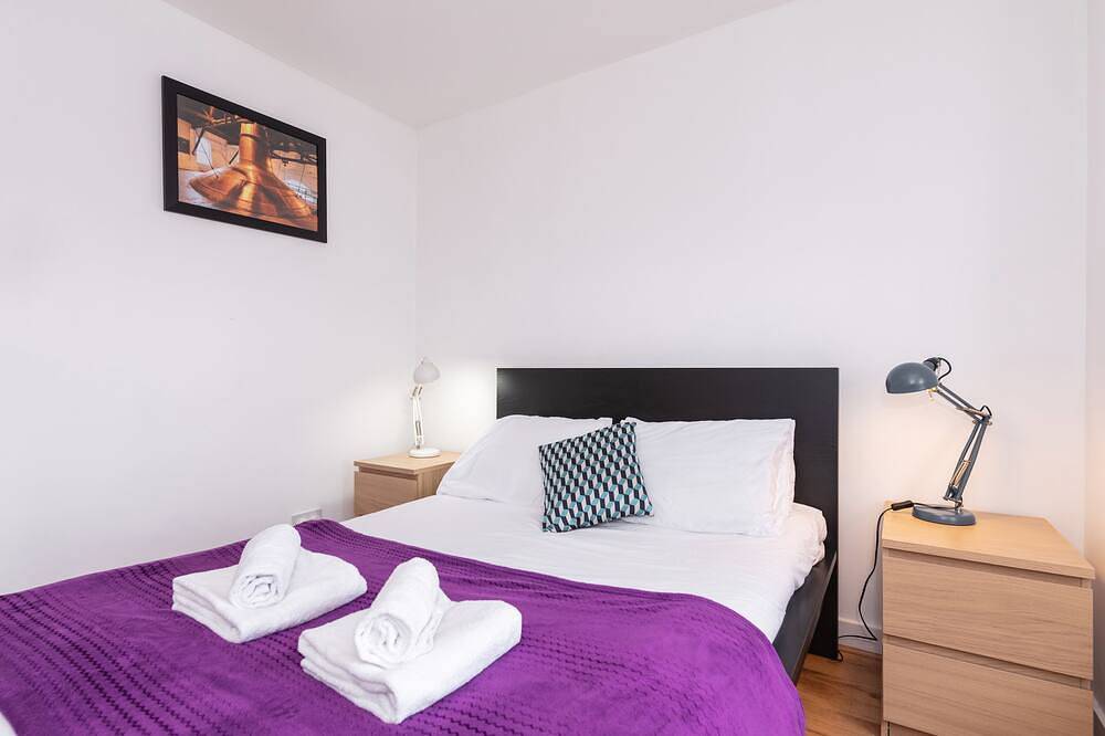 Entire apartment, The Jameson Distillery - A Historic Pad in Central Dublin (With Parking!) in Dublin, County Dublin