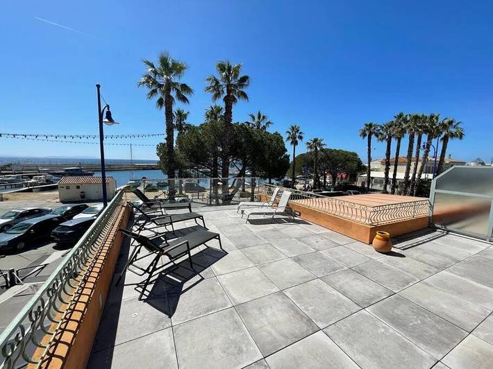 Gîte pour 6 personnes, avec vue et terrasse, animaux acceptés dans Plage des Salins (Hyeres)