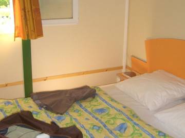 Chalet pour 4 Personnes dans Salles-Curan, Lac de Pareloup, Photo 4