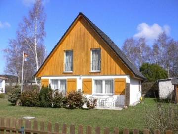 Ferienhaus für 5 Personen, mit Terrasse und Garten in Trassenheide