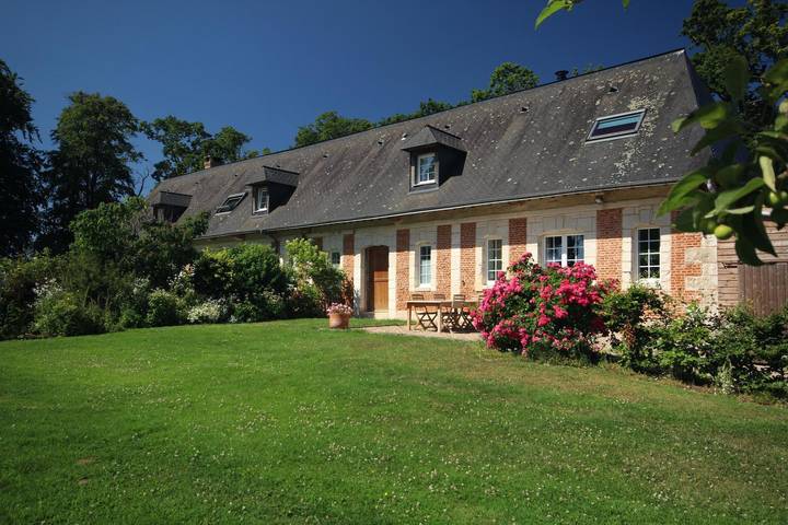 Gîte pour 6 personnes, avec terrasse et jardin - 1