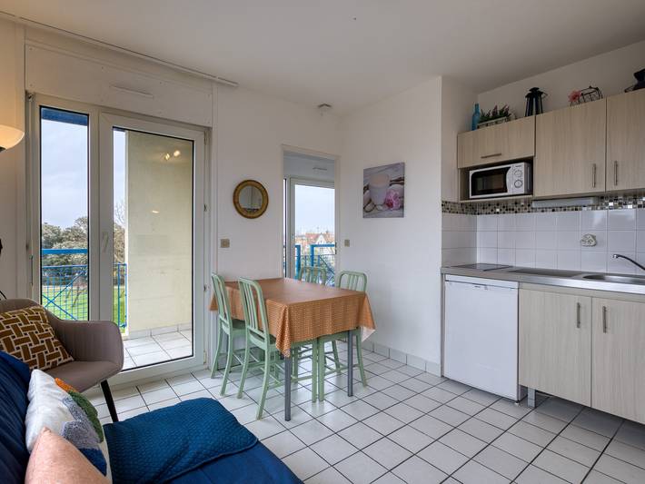 Gîte pour 2 personnes, avec balcon et piscine dans Casino De Chatelaillon - 4