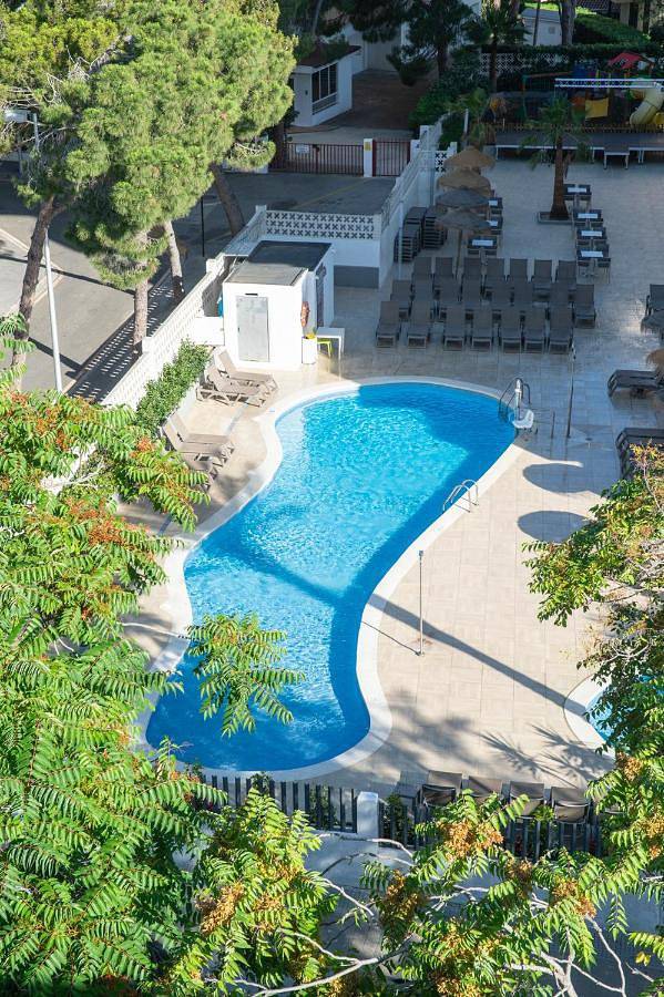 Hôtel pour 2 personnes, avec Balcon et Jacuzzi ainsi que Terrasse et Jardin