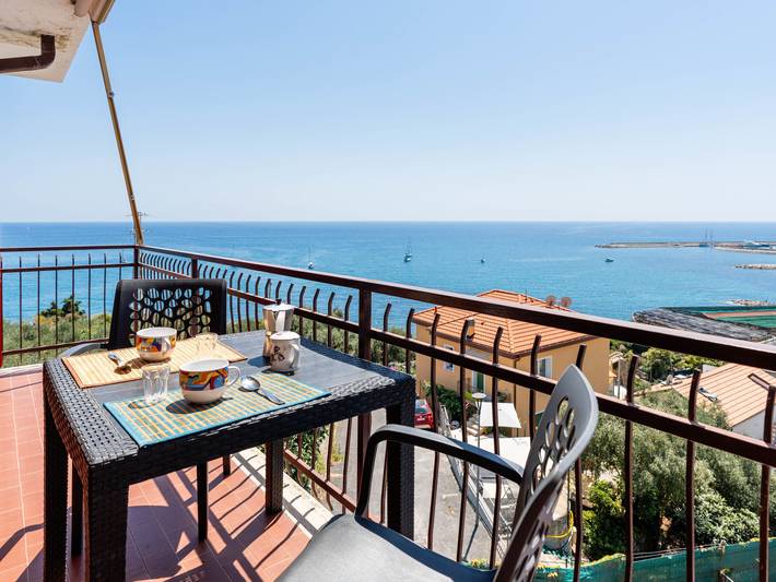 Ferienwohnung für 4 Personen, mit Balkon in Cipressa - 3