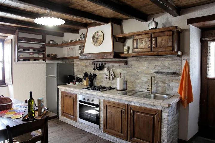 Casa vacanza per 7 persone, con piscina e piscina per bambini nonché giardino e panorama, con animali domestici - 1