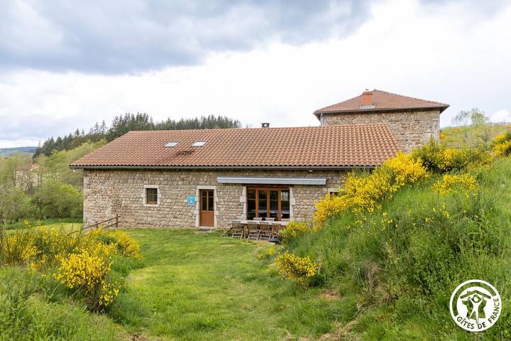 Gîte pour 14 personnes, avec vue et jardin, animaux acceptés - 1
