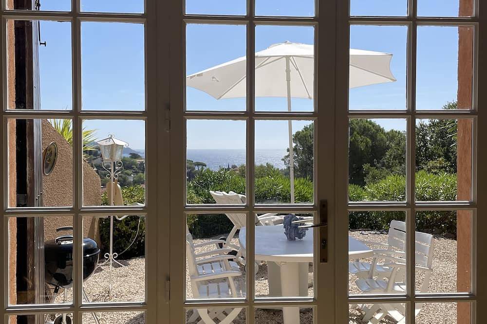 Typical house of Provence in quiet surroundings, with breathtaking sea-view in Le Lavandou, Parc national Port-Cros