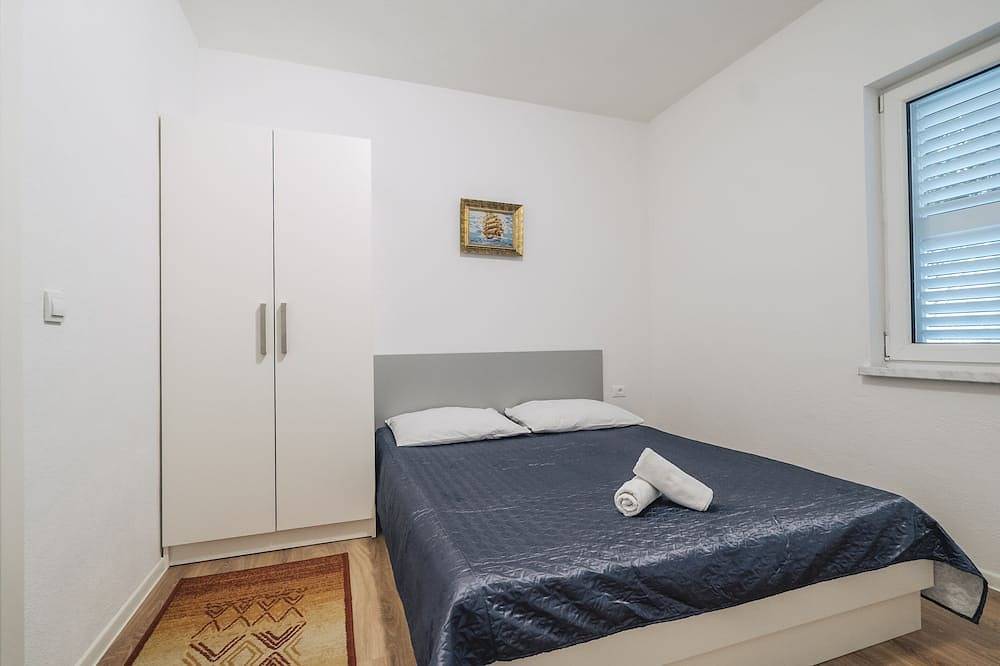 Ganze Wohnung, Angenehmer Aufenthalt für 2 (+1) in Promajna, Makarska Riviera