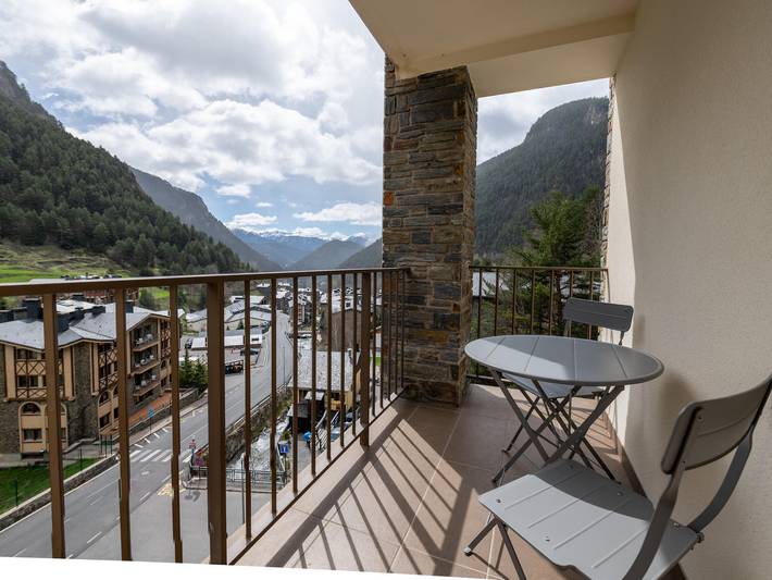 Gîte pour 4 personnes, avec balcon dans Arinsal