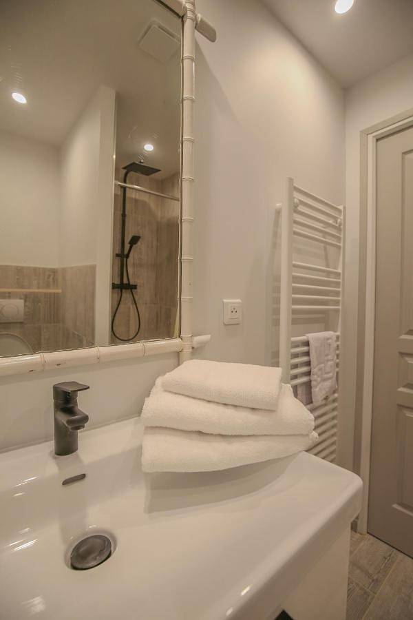 Location de vacances pour 5 personnes, avec piscine ainsi que jardin et vue à Longues-sur-Mer - 3