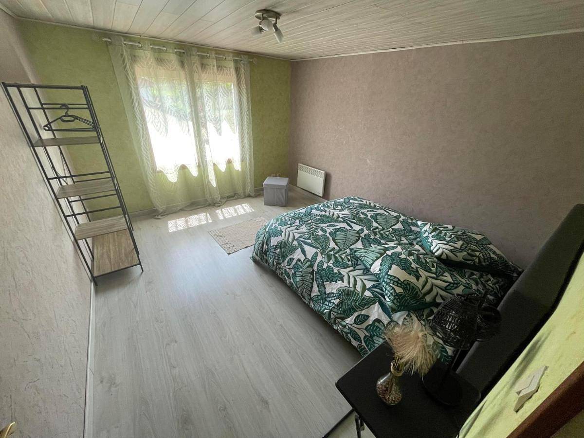 Four-Bedroom House in Éclaron-Braucourt-Sainte-Livière, Haute-Marne