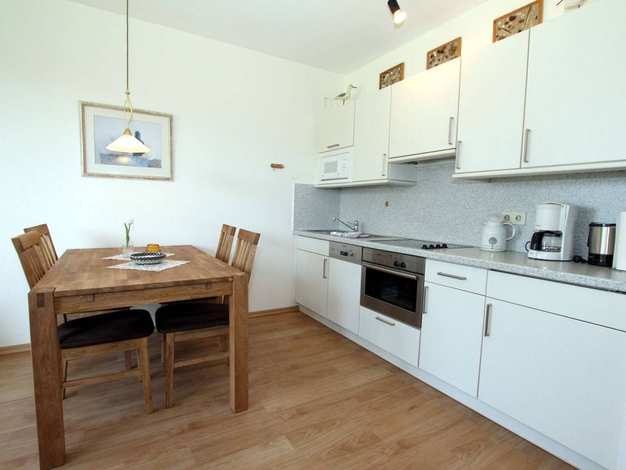Ganze Ferienwohnung, Waldstraße 19a, Whg 21, Feriendomizil am Südstrand - Ferienwohnung mit 2-Zimmern auf ca. 44m² mit Westterrasse in Wyk auf Föhr (Stadt), Wyk auf Föhr
