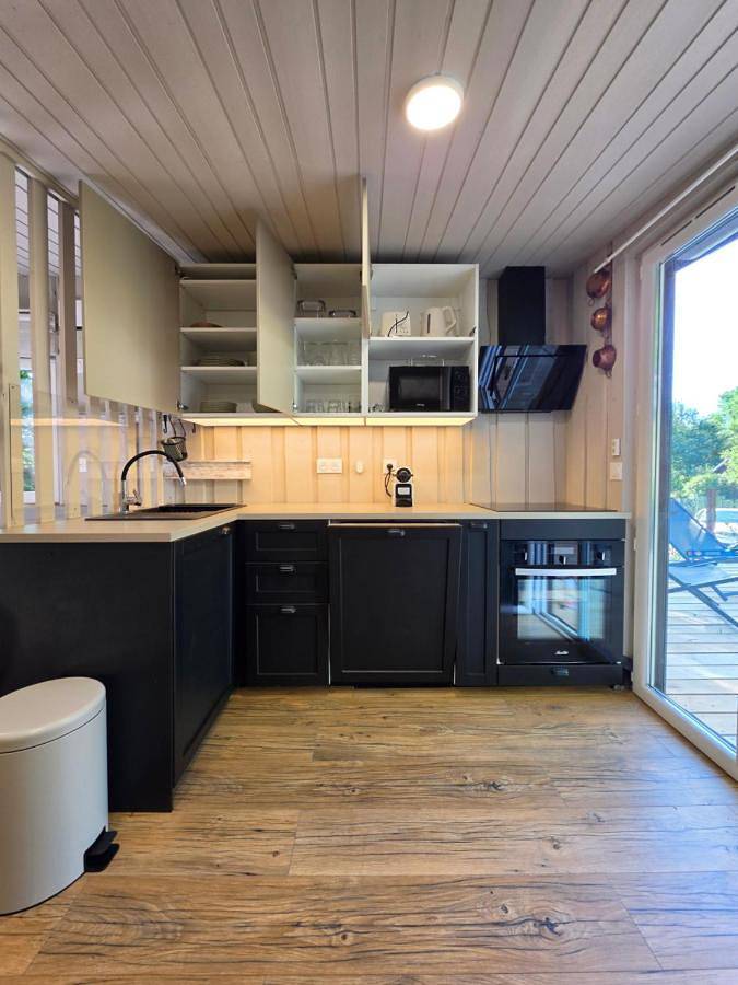 Chalet & private Hot Tub between city and mountain in Saint-Nizier-du-Moucherotte, Parc naturel régional du Vercors