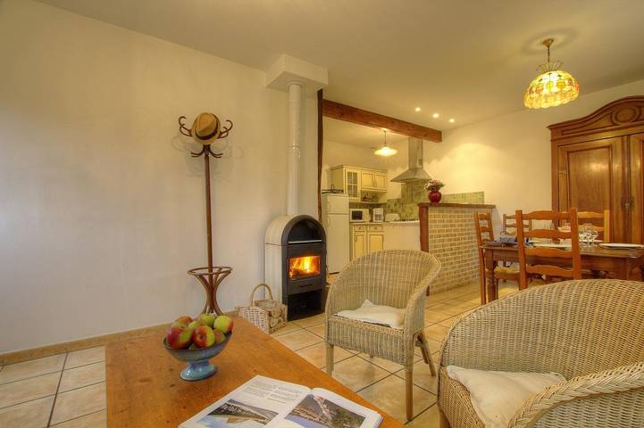Maison de vacances pour 4 personnes, avec terrasse et jardin dans l' Ain