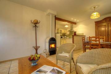 Gîte pour 4 personnes, avec terrasse et jardin à Druillat
