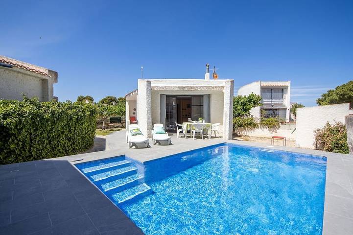 Ferienhaus für 4 Personen, mit Terrasse und Garten in Riumar