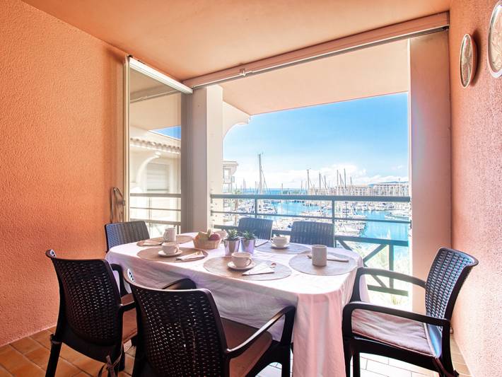Gîte pour 6 personnes, avec terrasse à Fréjus - 4
