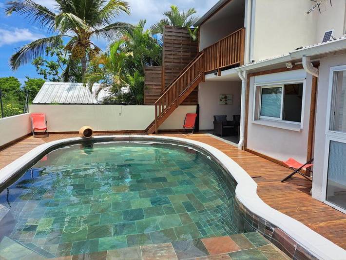 Gîte pour 4 personnes, avec vue ainsi que balcon et piscine à La Possession - 4